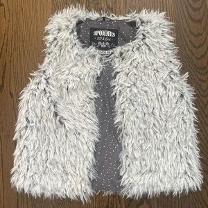 3 Pommes gray vest